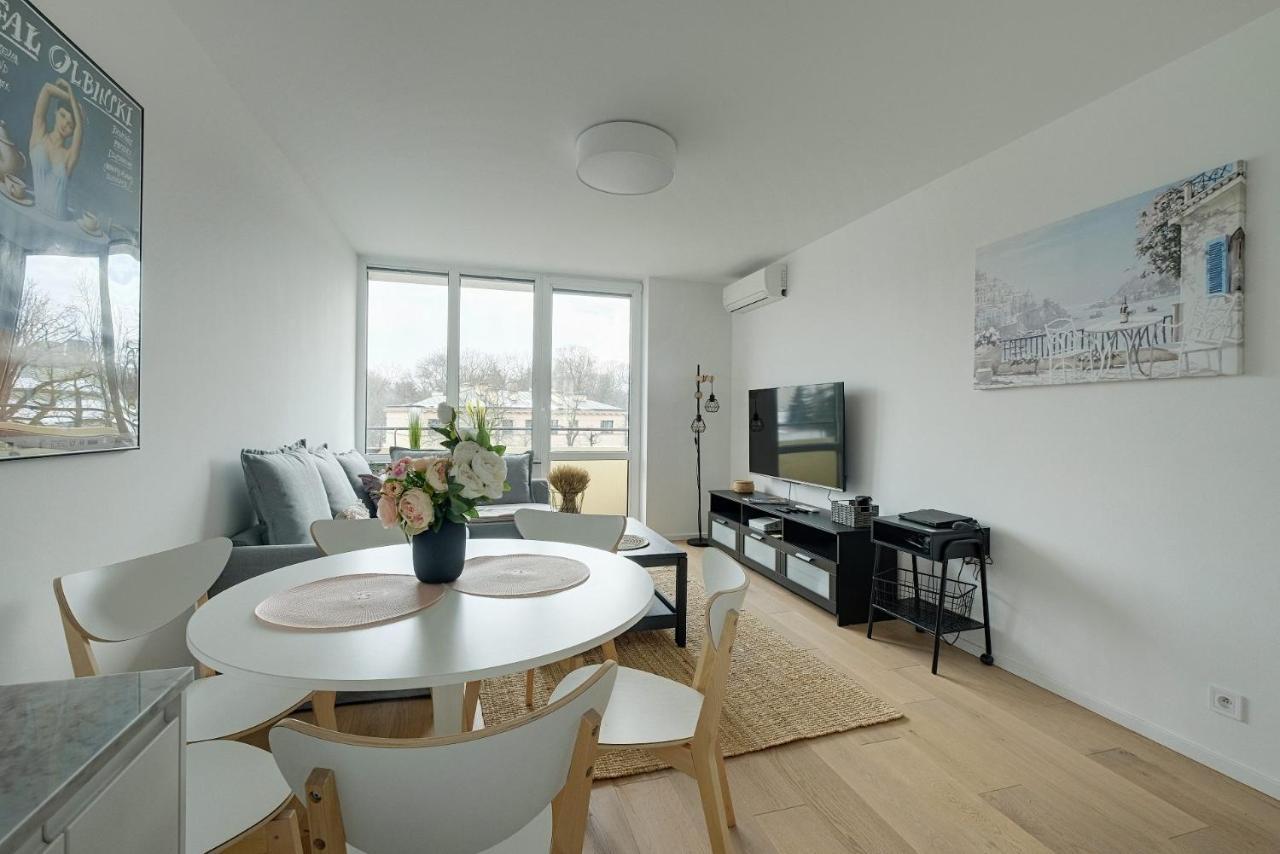 Luxurious 3Br Apt Center وارسو المظهر الخارجي الصورة